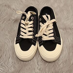 Jenn ardor womens black and white lace up canvas slip on‎ sneakers size 7